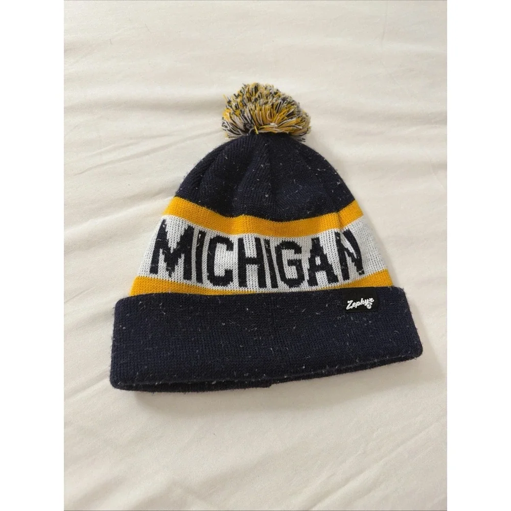 University of Michigan U of M Winter Knit‎ Beanie with Pom Pom #ACC Zephys NCAA